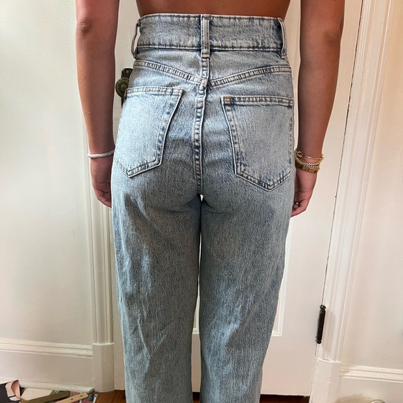 H&M High Waisted Wide Leg Jeans - Picture 2 of 5